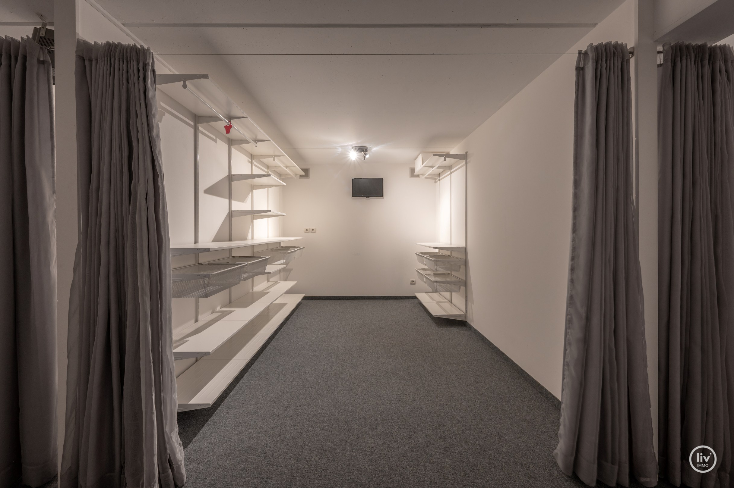 Ruim en mooi afgewerkt appartement gelegen op de zeedijk van Heist 