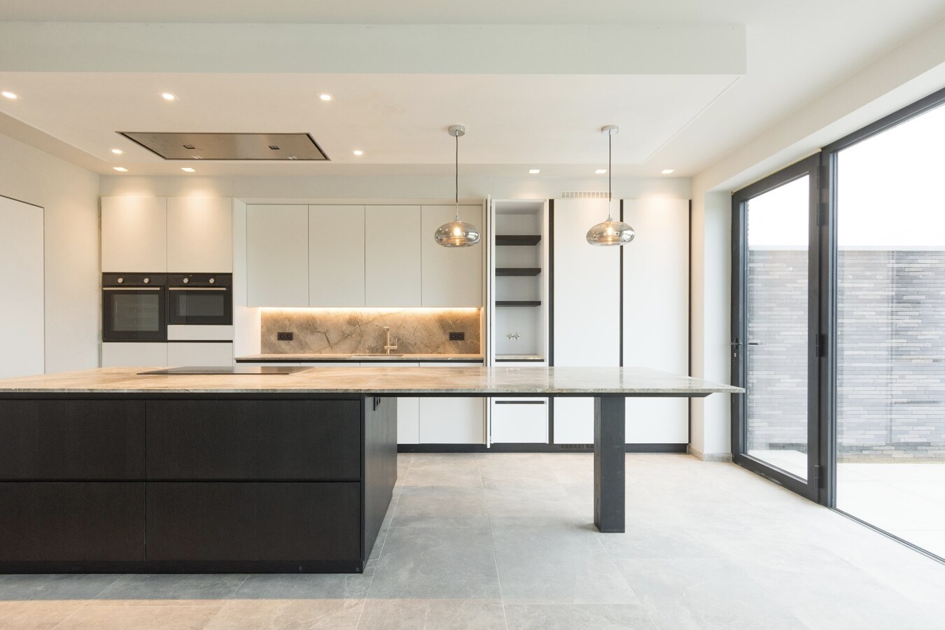 Nieuwbouwvilla met hoge afwerkingsgraad en weids uitzicht 