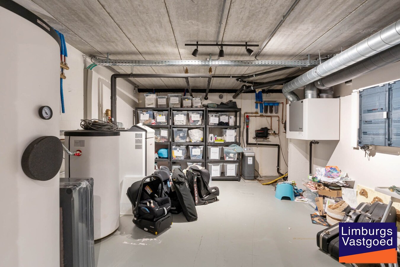 Hoogwaardig afgewerkte gezinswoning, 4 slpk, op 48a23ca, nabij centrum 