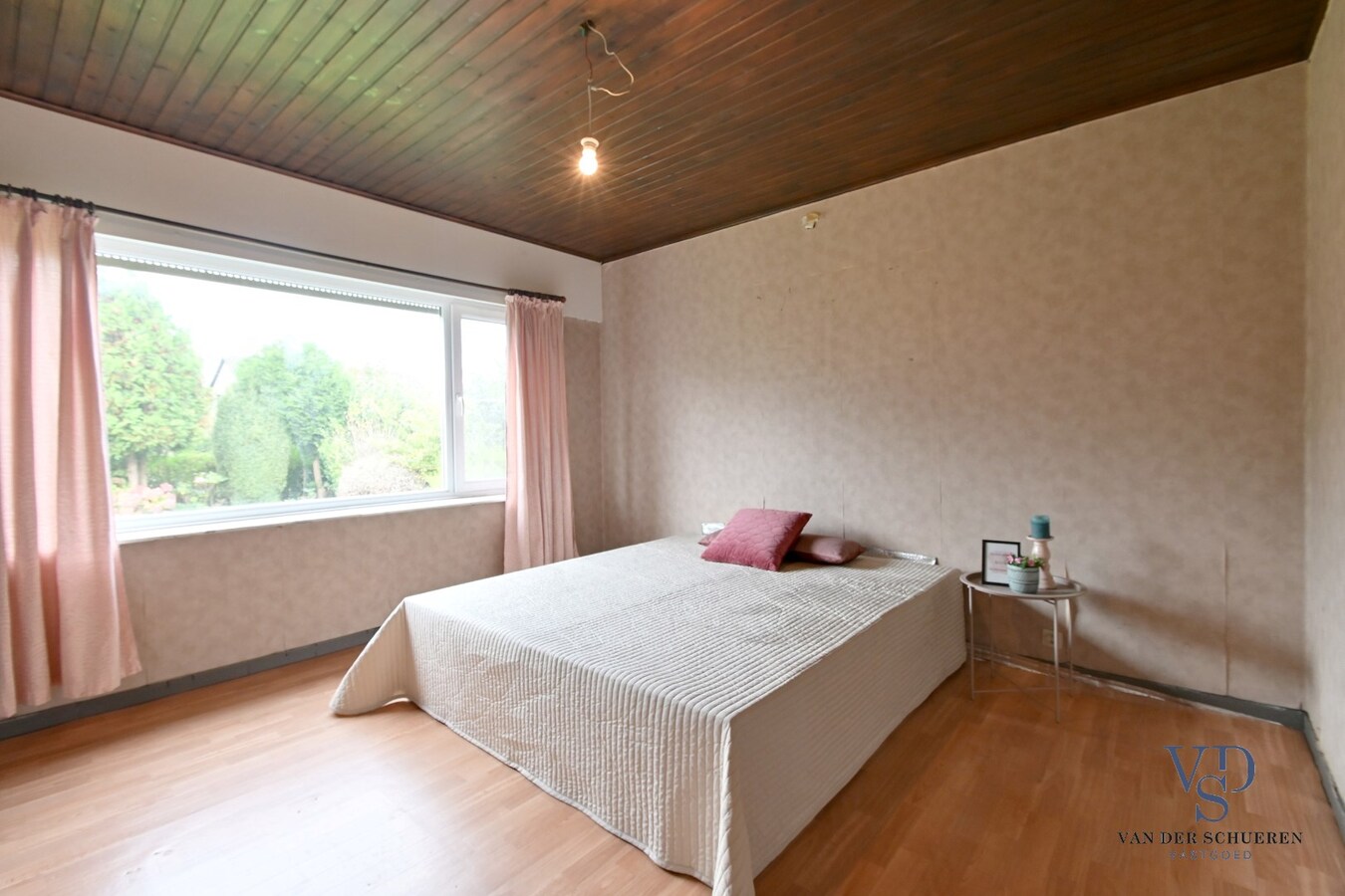 Ruime bungalowwoning met tuin en garage 