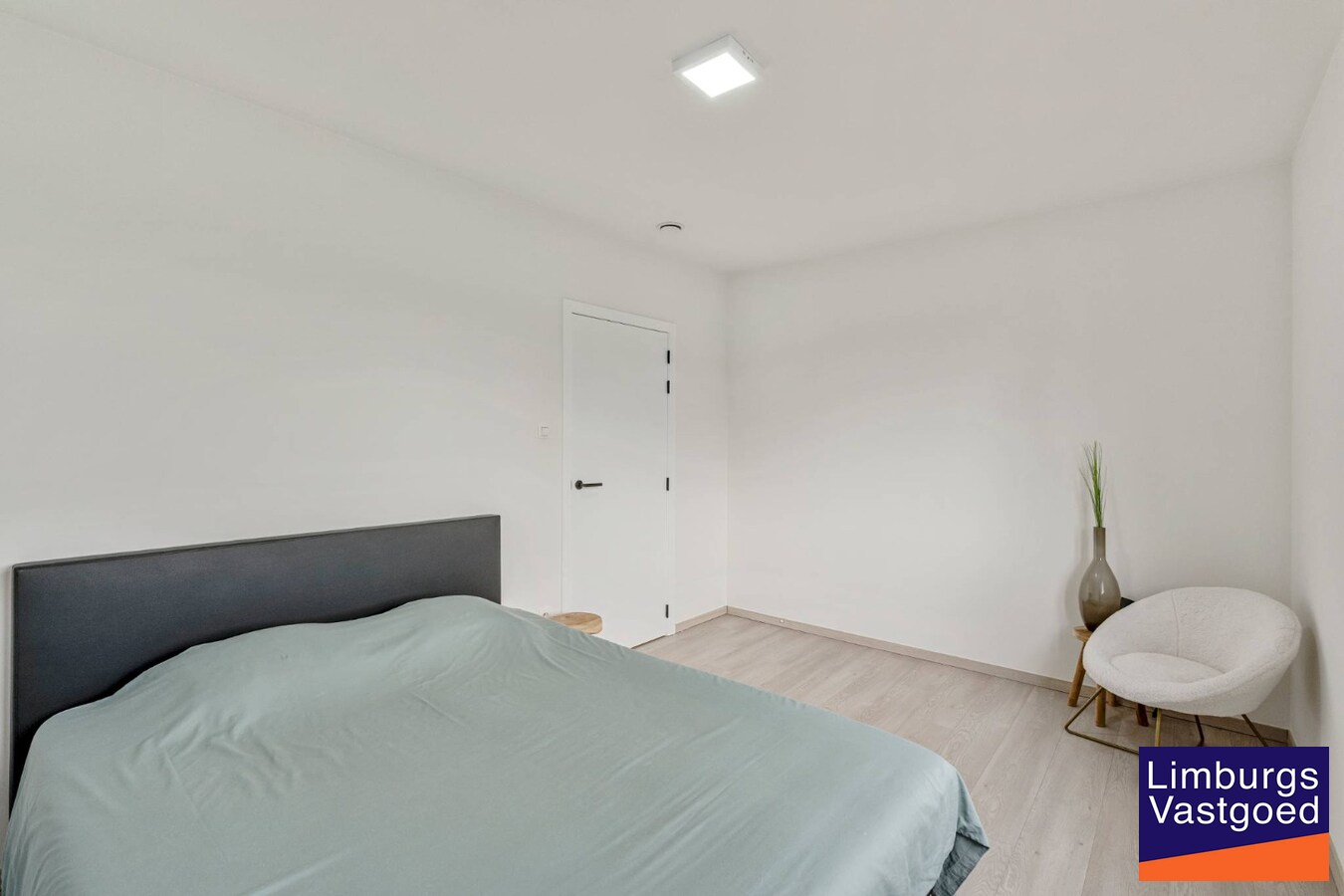 Nieuwbouwwoning, halfopen bebouwing, 3 slpk, 3a 4ca, te Beringen 