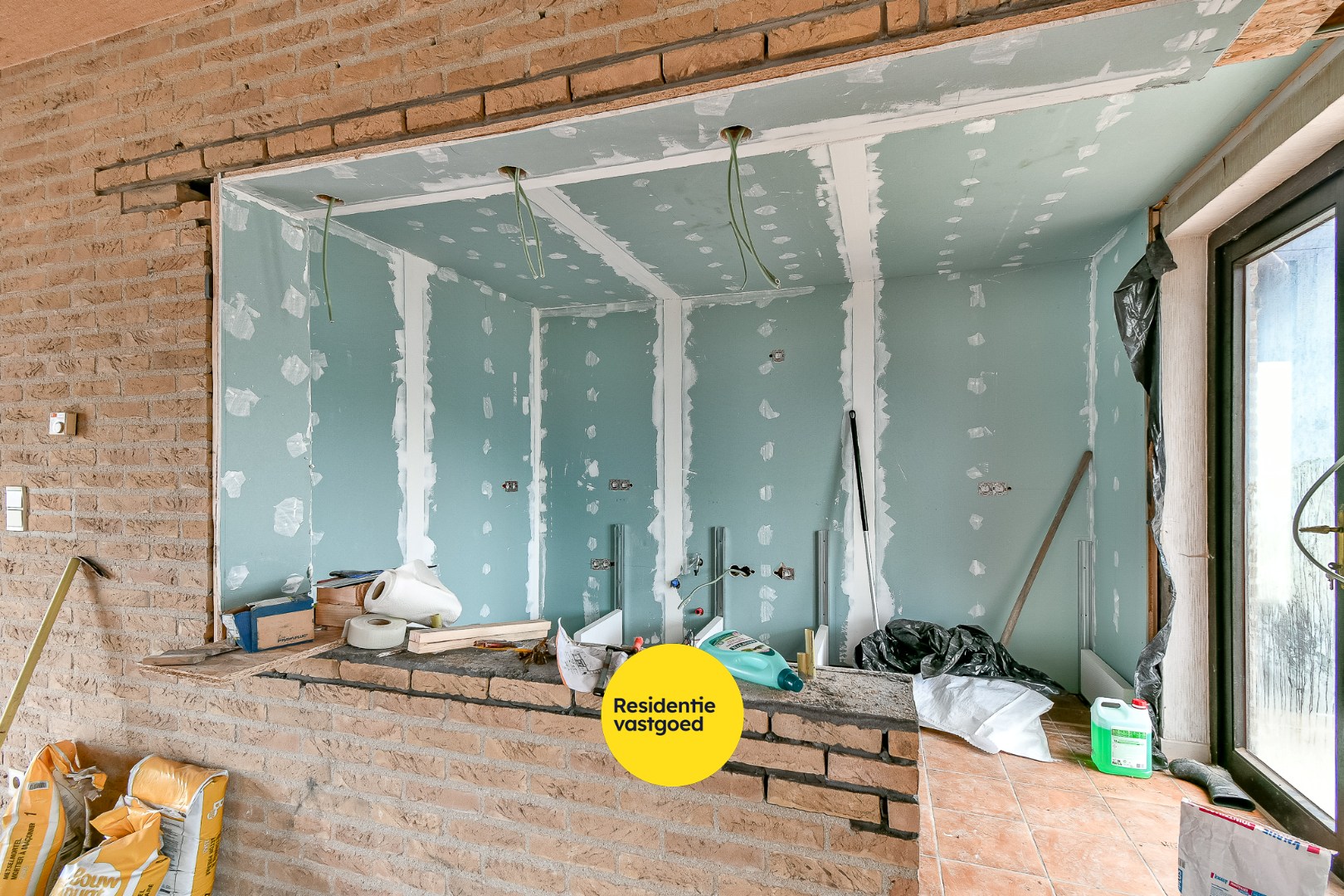 Prachtig landhuis op landelijke ligging te Leffinge. 