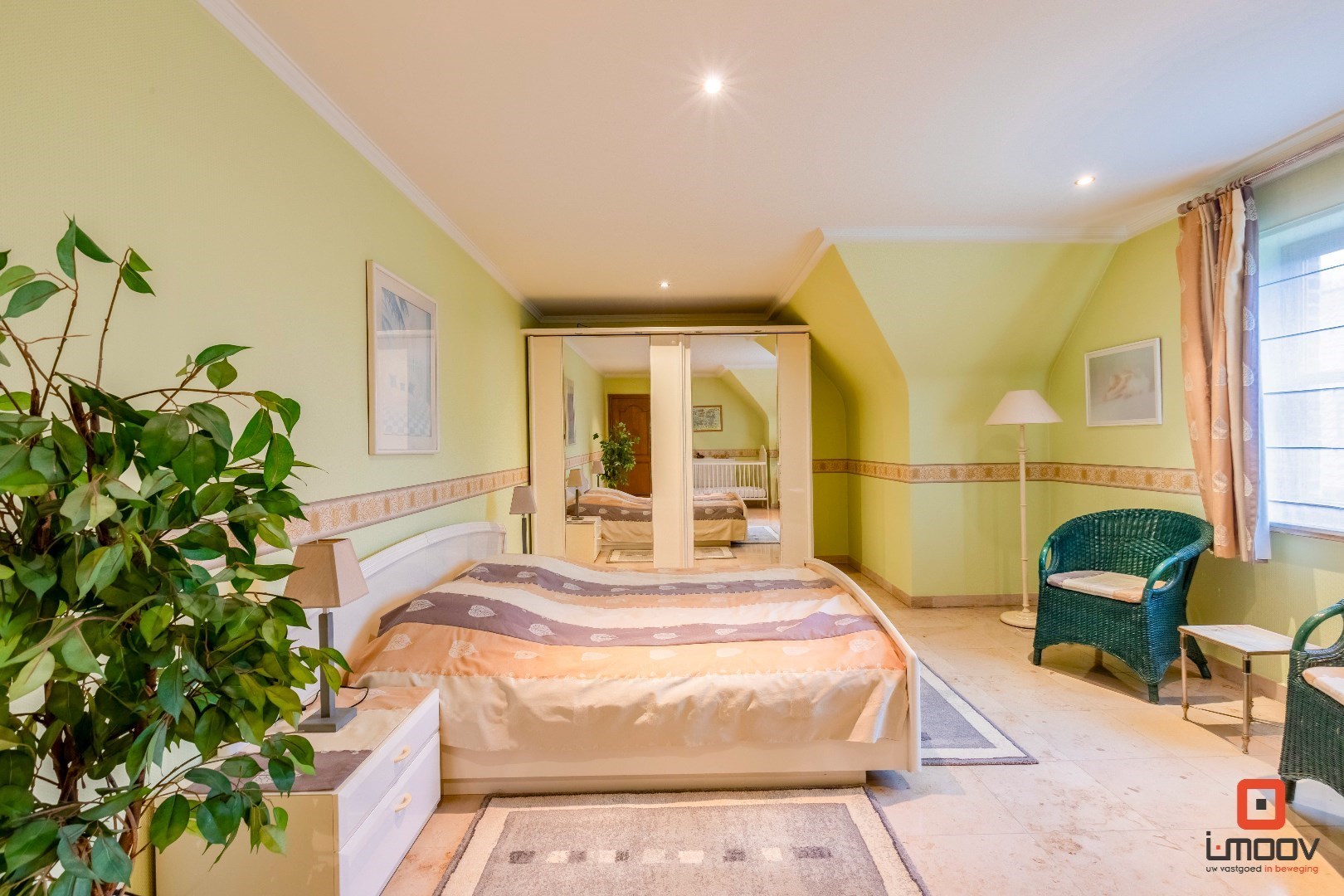 Open bebouwing met magazijn op een landelijke locatie! 