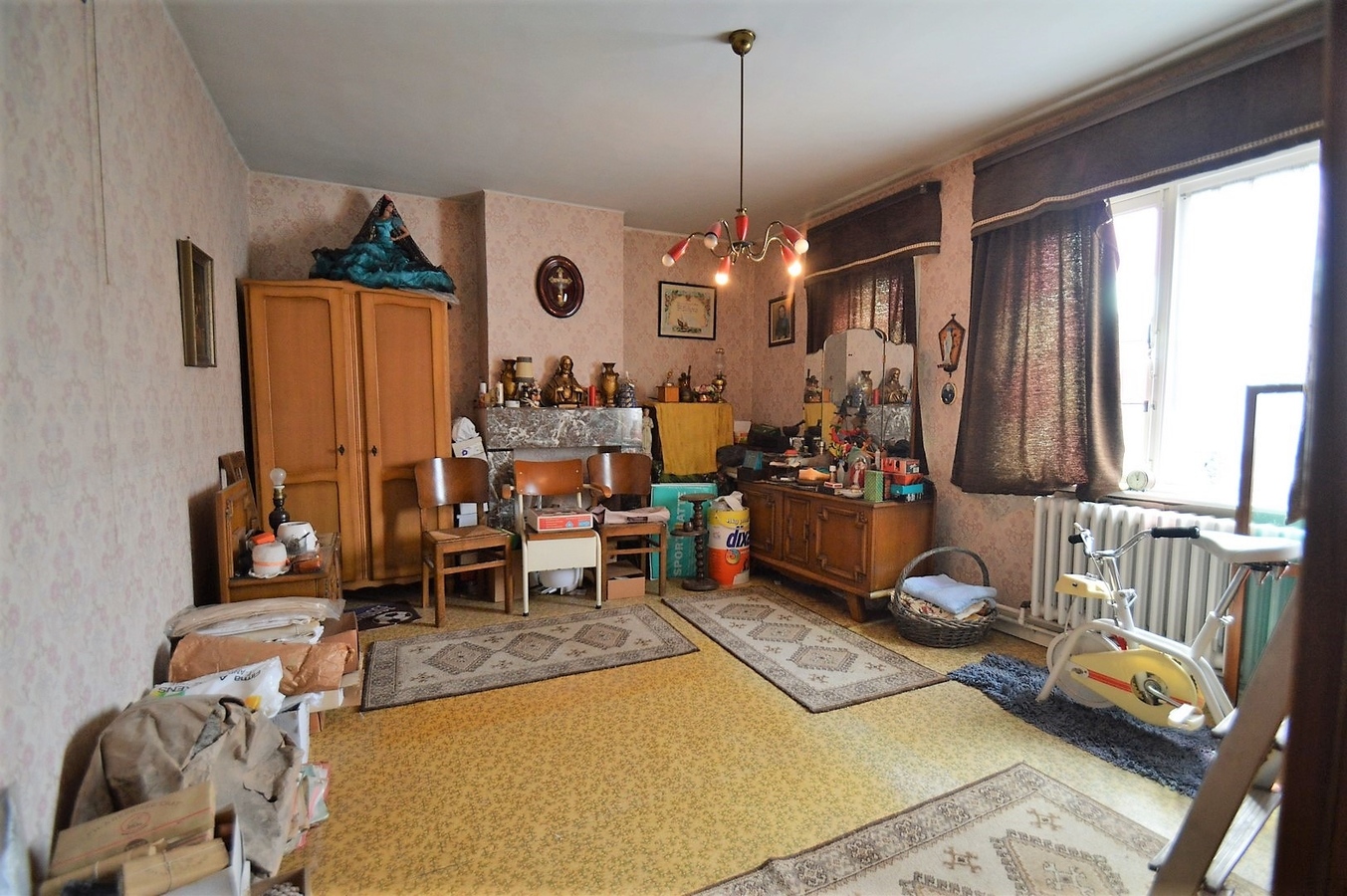 Ruime te renoveren gezinswoning op rustige maar centrale ligging - Sint-Andries 