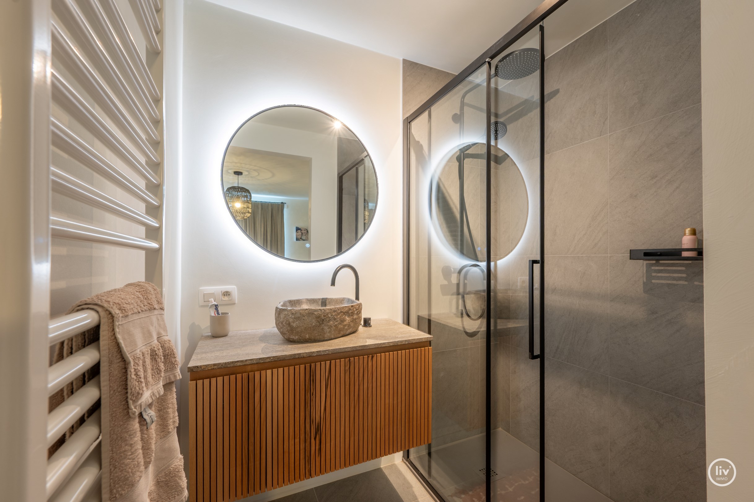 Luxueuze mezzanine van ca. 215 m² met open zichten op toplocatie in Duinbergen 