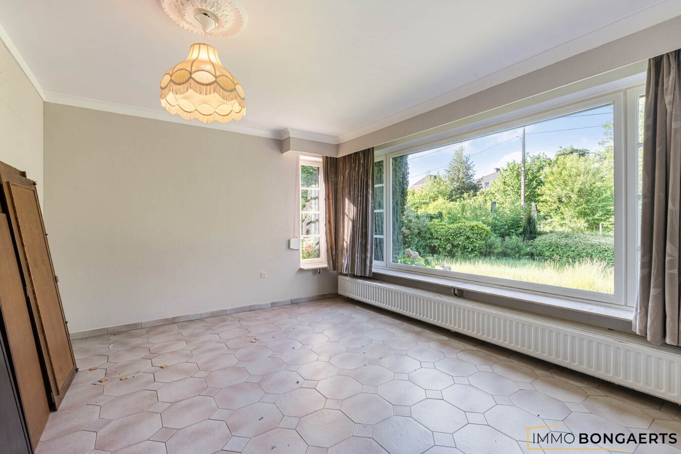 Rustig gelegen woning op een groot perceel 