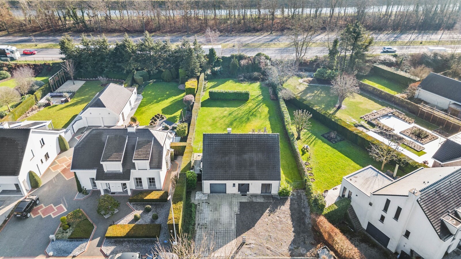 Vrijstaande gezinswoning op slechts 10 minuutjes van Maastricht! 