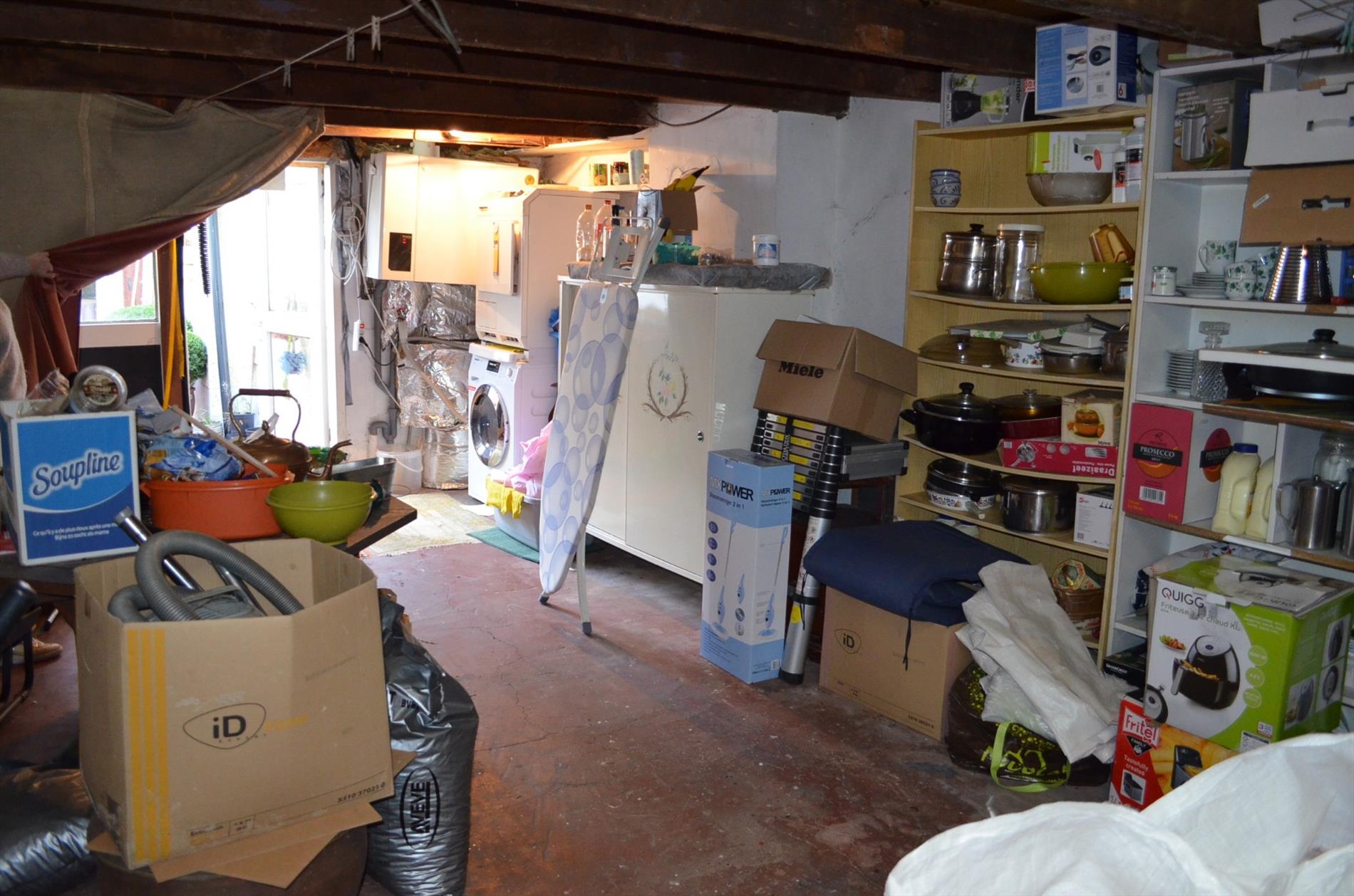 Te renoveren woning op 110m² met 3 slpks te Maldegem centrum 