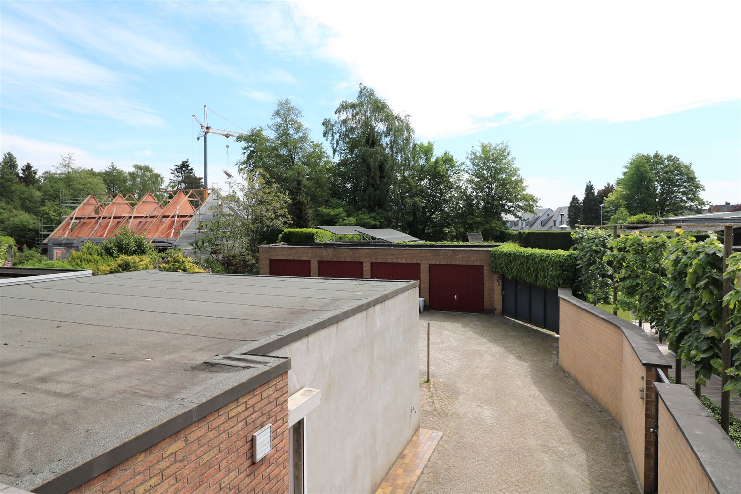 Licht en goed gelegen appartement te Sint-Niklaas incl. Garage 