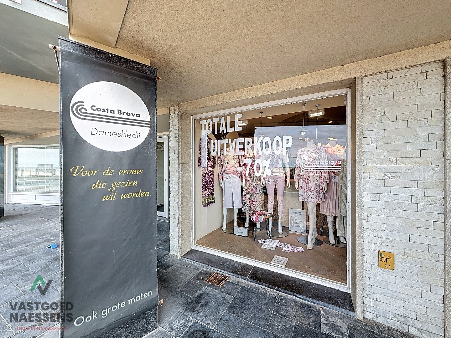 Local commercial à louer dans un emplacement de premier choix - Front de mer 