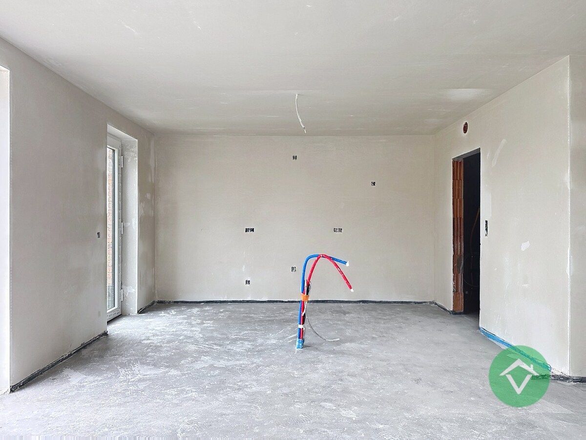 Nieuwbouwwoning met 4 slaapkamers en tuin te Koekelare 