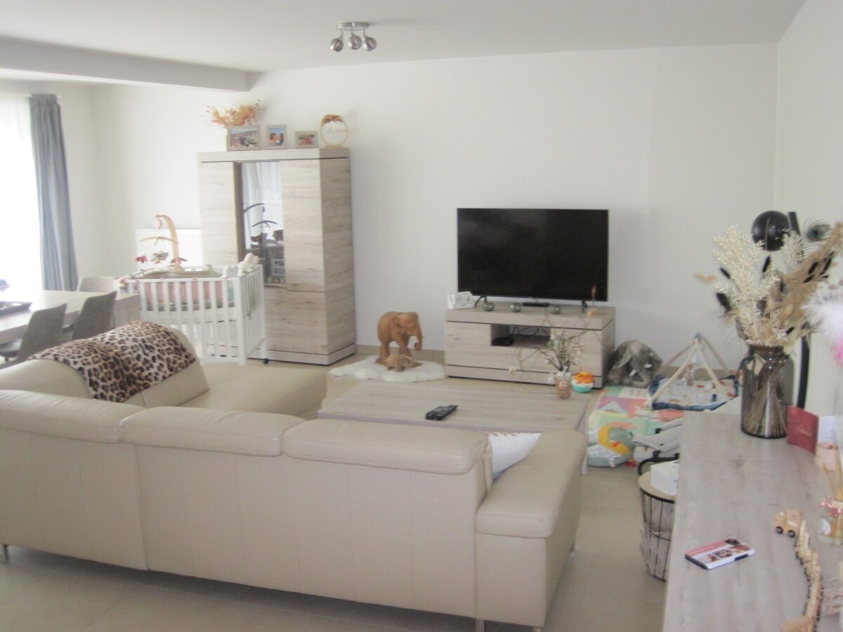 Ruim appartement met 2 terrassen. 