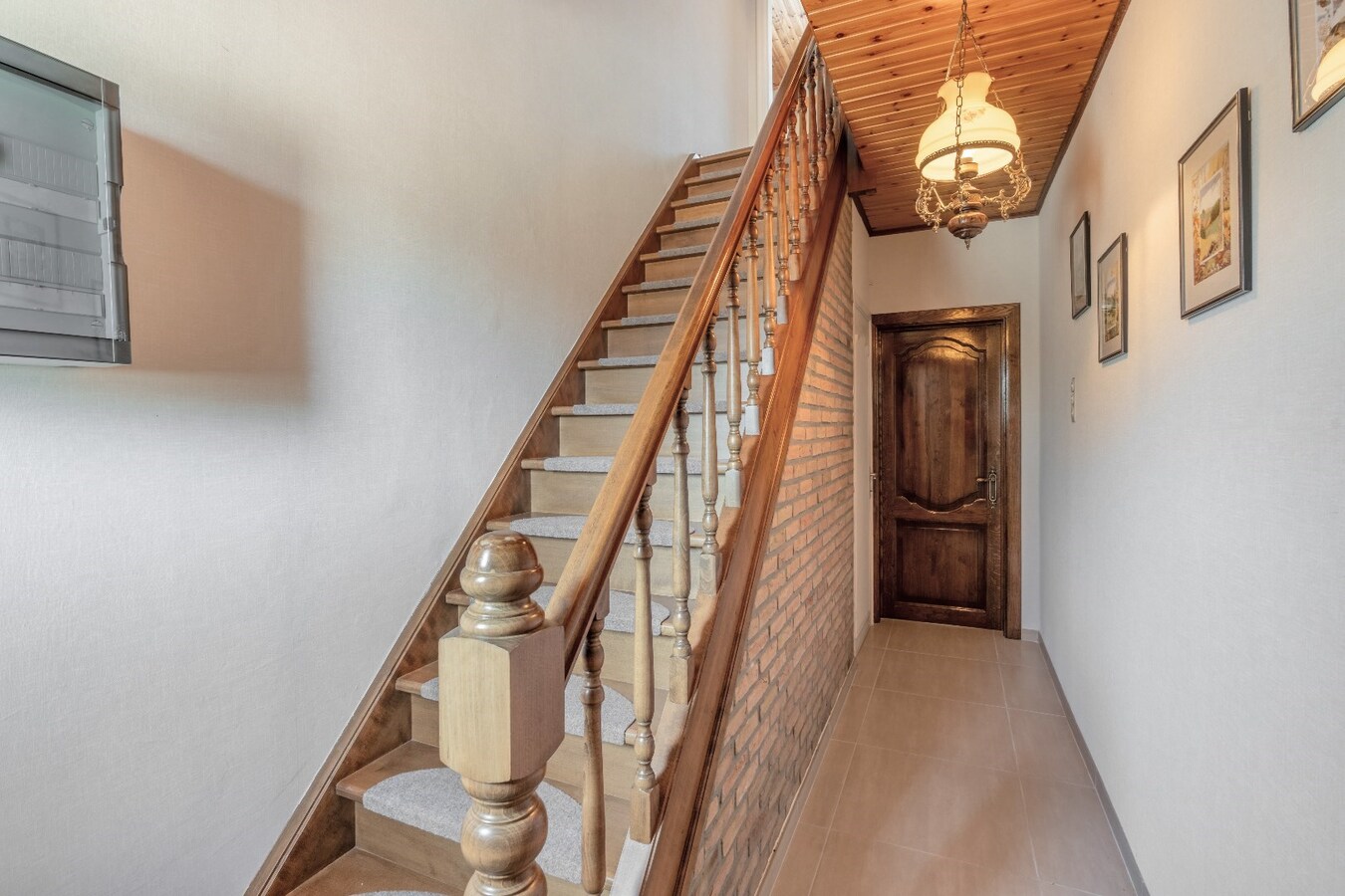 Ruime woning drie slaapkamers 