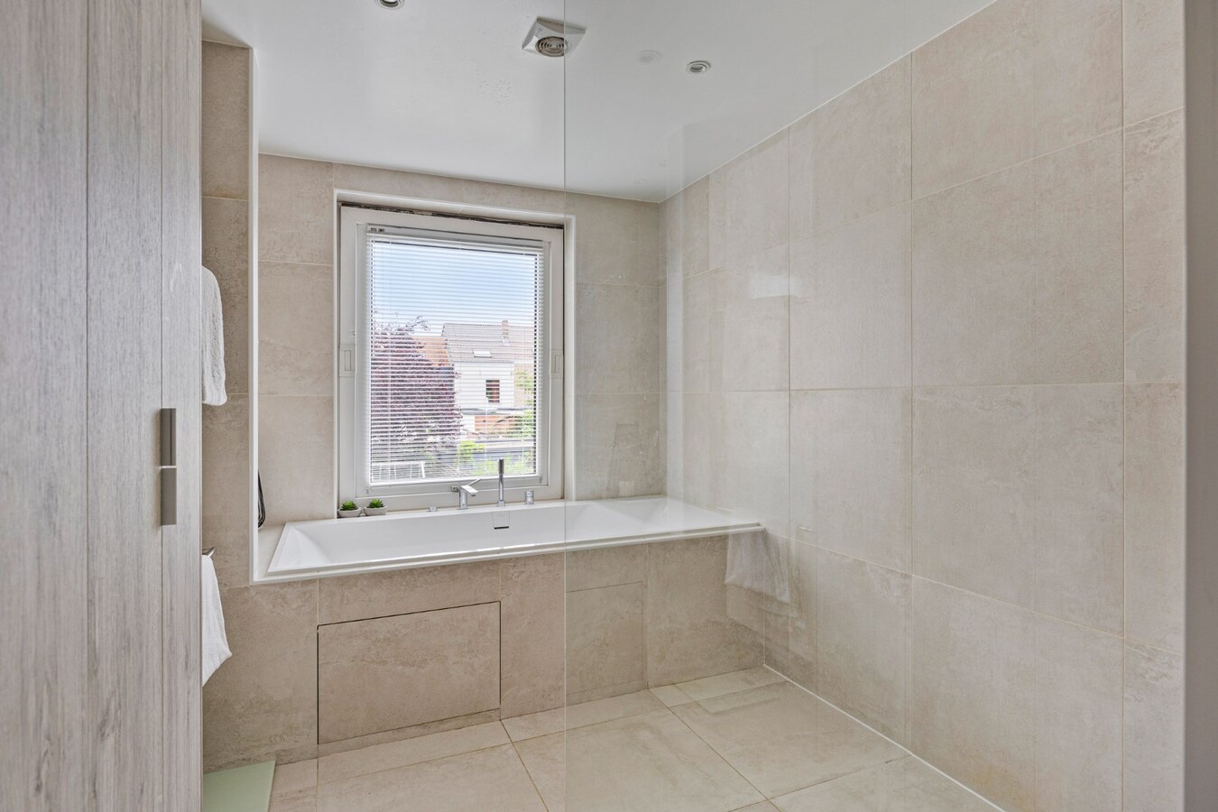 Luxueuze herenwoning met tuin en 5 slaapkamers te Leuven 