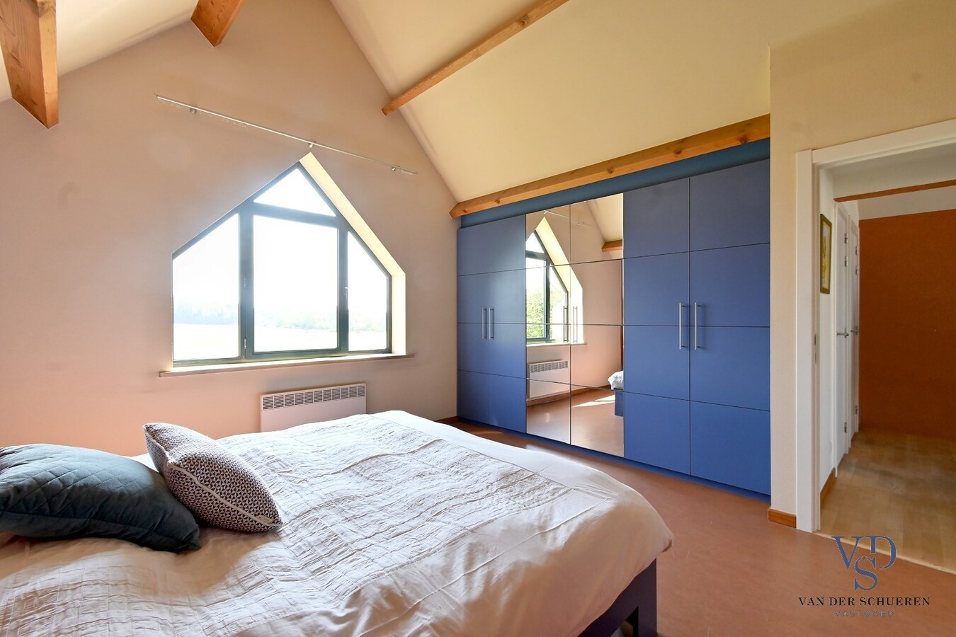 Uitzonderlijke eigendom in uitzonderlijke omgeving. 