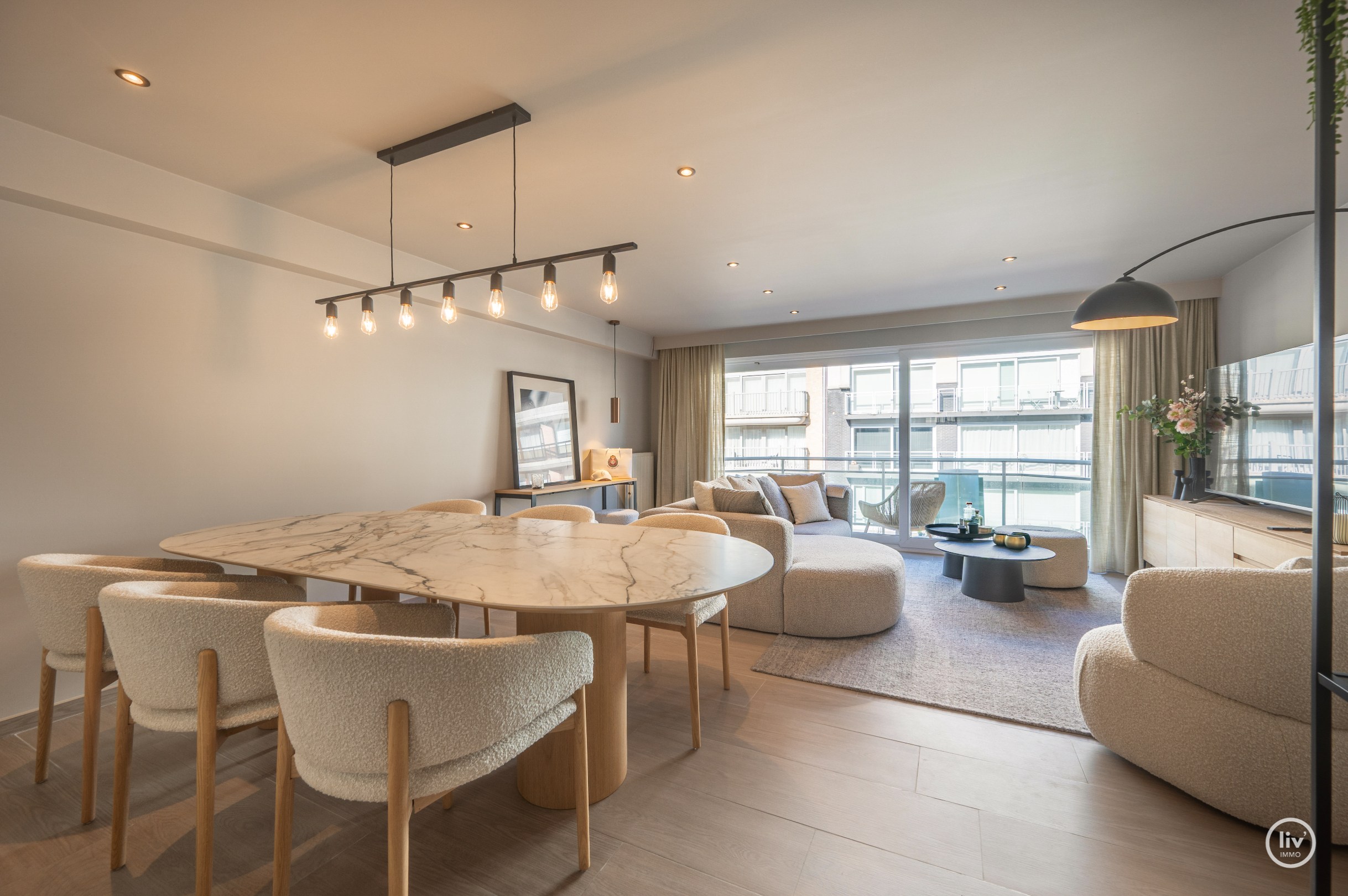 Appartement spacieux et agréable avec 2 chambres à coucher au centre de Knokke 
