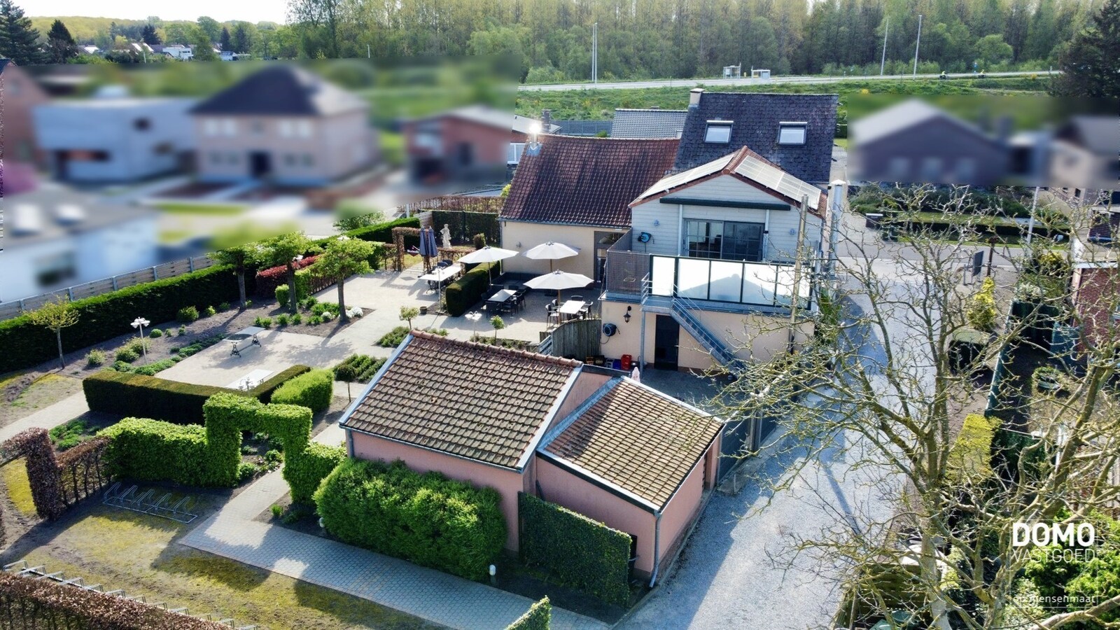 Multifunctioneel handelspand, gunstig gelegen met veel parkeergelegenheid en energielabel C 