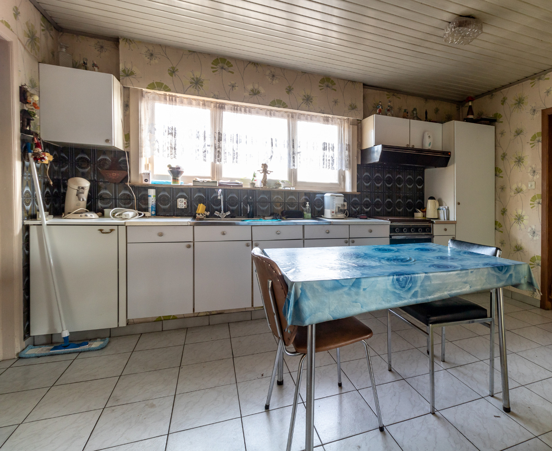 Woning met 4 slaapkamers op 840m² te Kortemark 