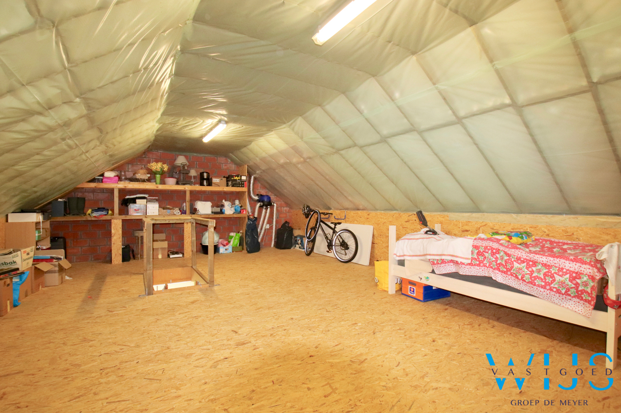 Prachtige instapklare bungalow te Waarschoot ! 