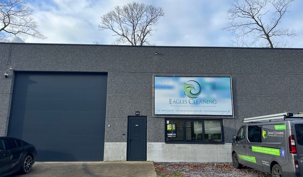 Recente opslagruimte bij R4 in Wondelgem