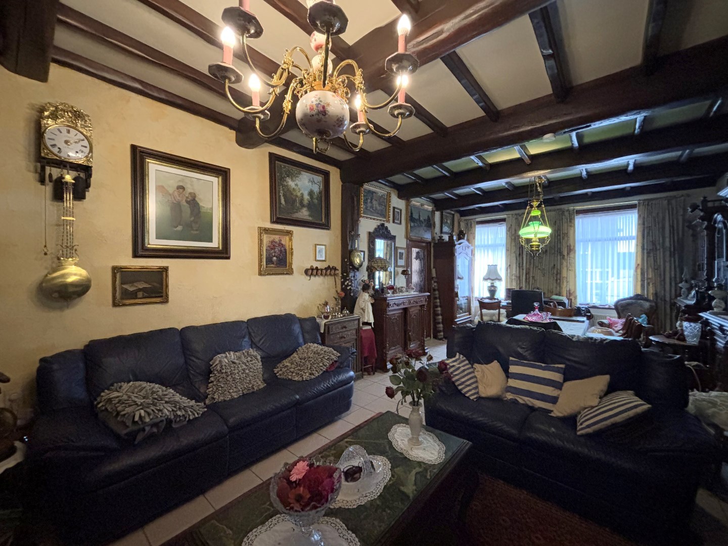 Gezinswoning met 6 slpk. en ruime garage op perceel van 1233m² te Leopoldsburg 