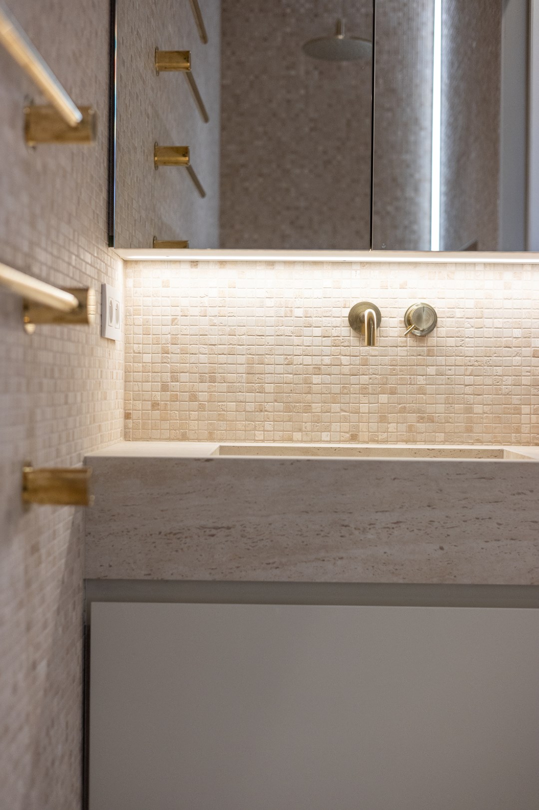 Charmant en instapklaar appartement te koop in Knokke op een toplocatie nabij de zeedijk, Kustlaan en Place m’as-tu vu. 