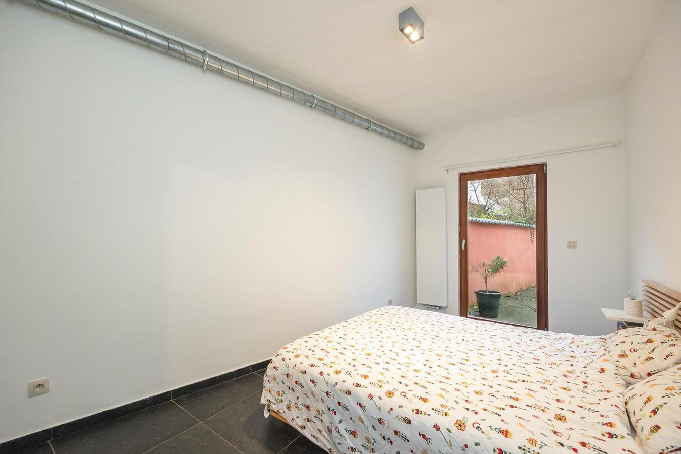 Gerenoveerd gelijkvloers appartement met stadstuin! 