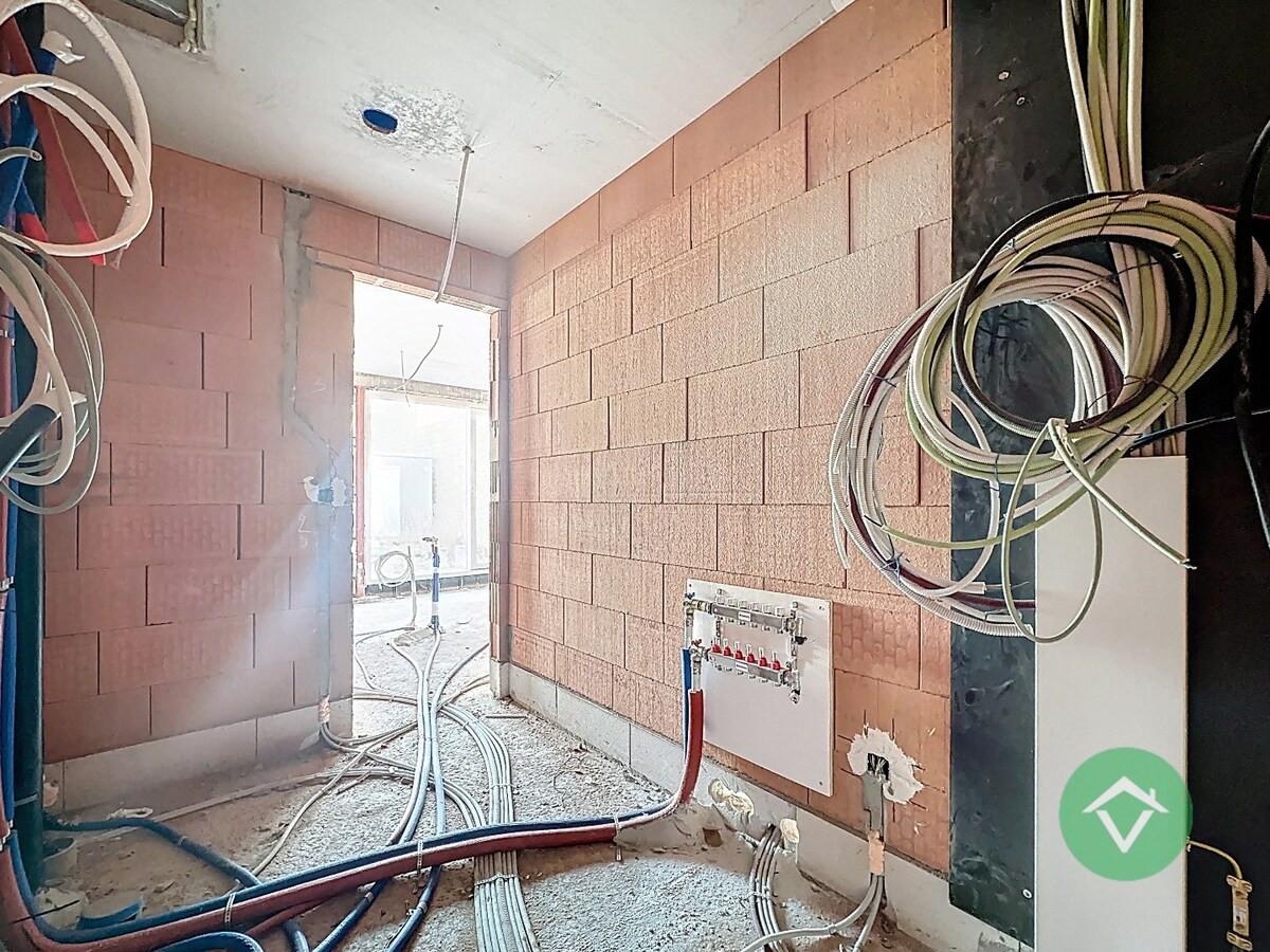 Nieuwbouwwoning met 4 slaapkamers en tuin te Lombardsijde 