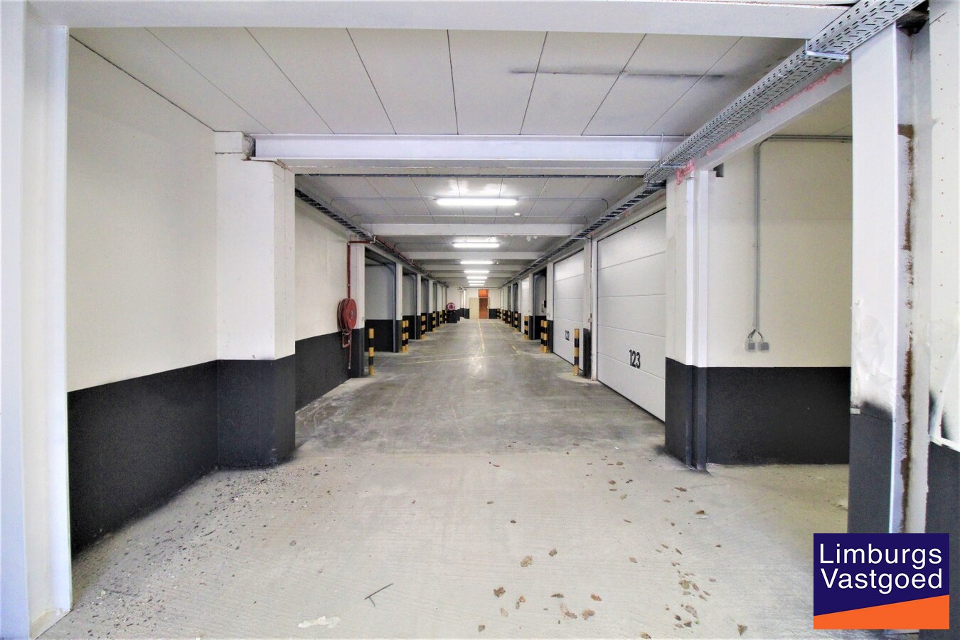 METIO - KMO UNIT 125 - 36 m² - sectionaal poort - nabij E-313 