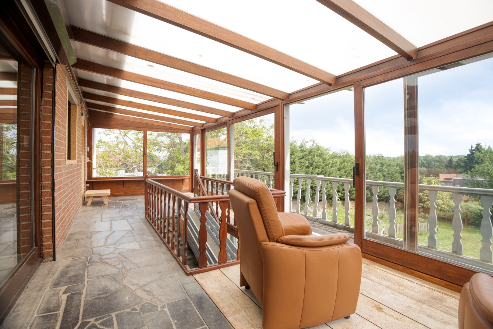veranda met zicht op tuin
