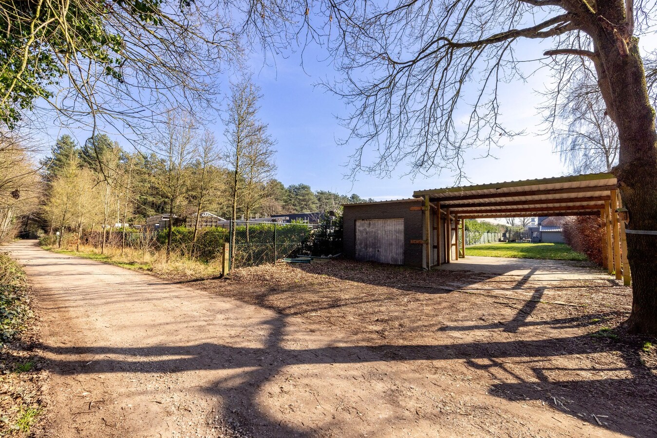 Instapklare woning met ruime tuin en 3 slpks - toplocatie 