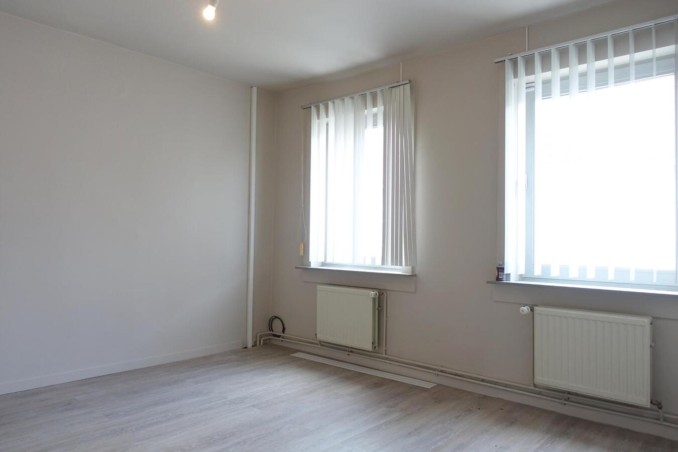 Polyvalente handelsruimte in dorpskern 