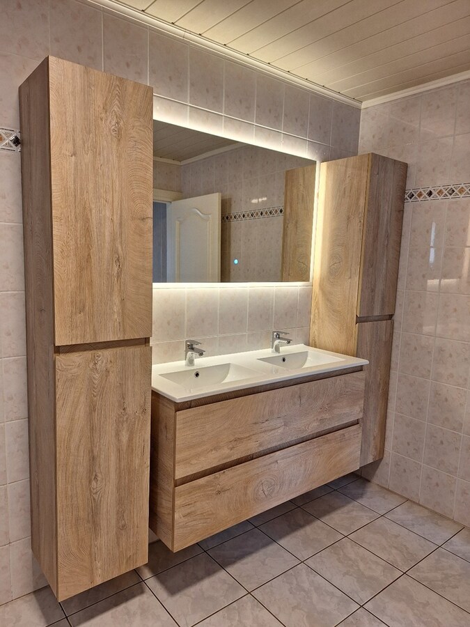 Vrijstaande, gelijkvloerse gezinswoning gelegen op een perceel van 6a18ca op een rustige locatie nabij het centrum van Neeroeteren! 