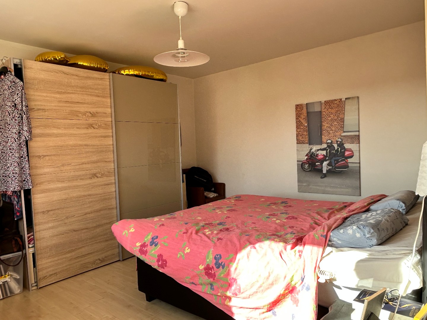 Degelijke en ruime gezinswoning met garage en tuin op 702m² 