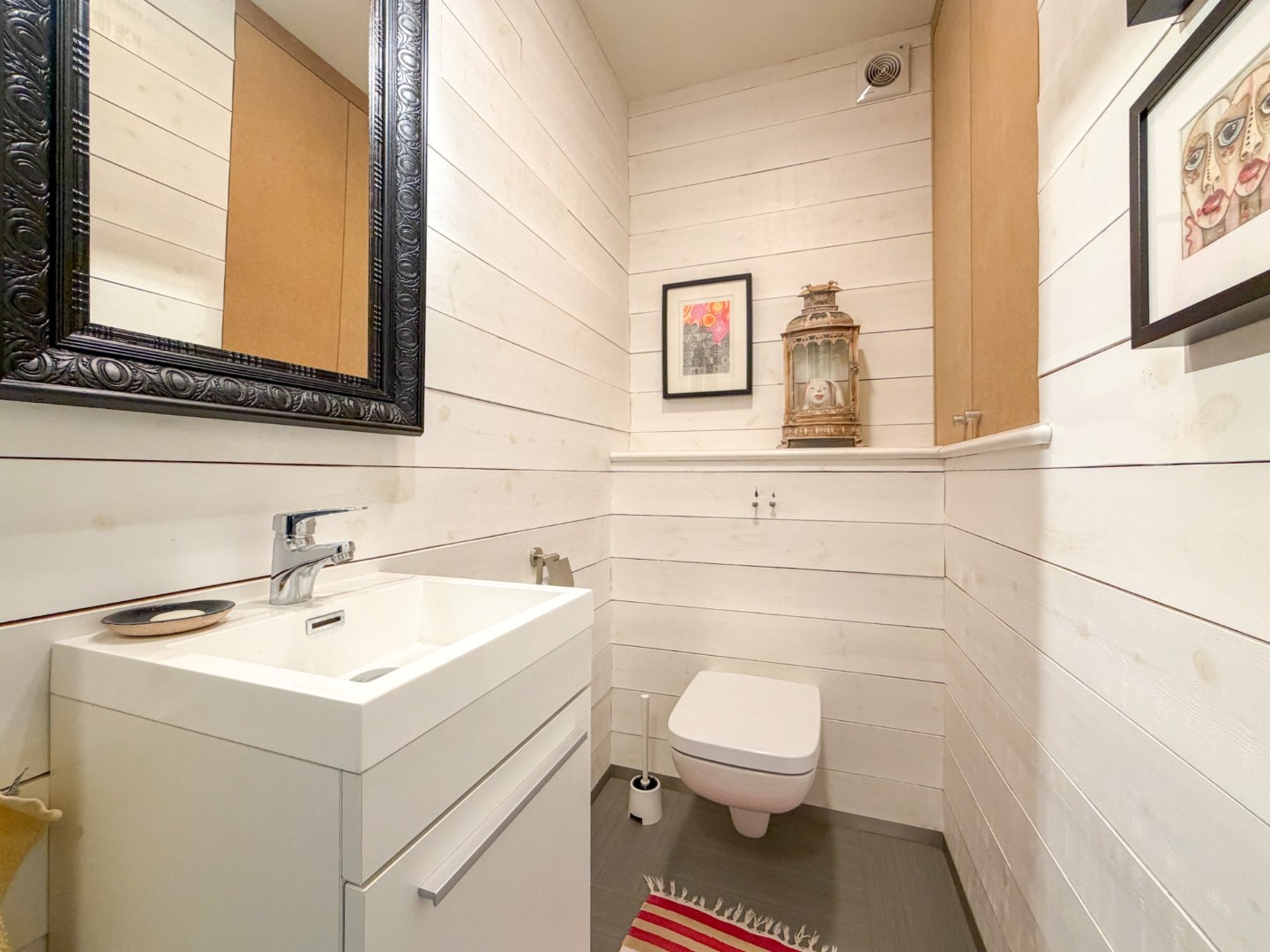 Prachtige gezinswoning met mooie tuin en bijgebouw, instapklaar afgewerkt, Torhout. 