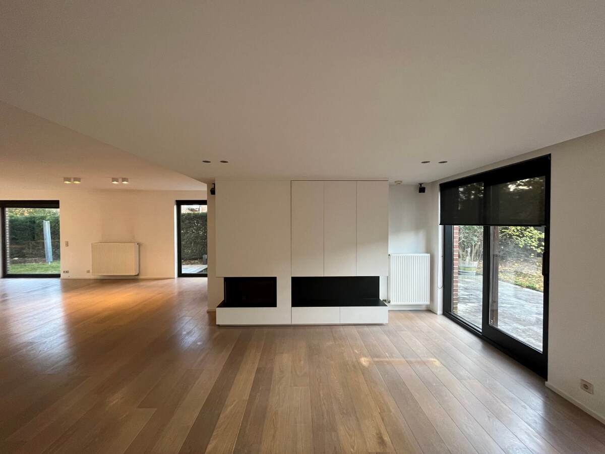 Ruime gezinswoning nabij centrum Deinze 