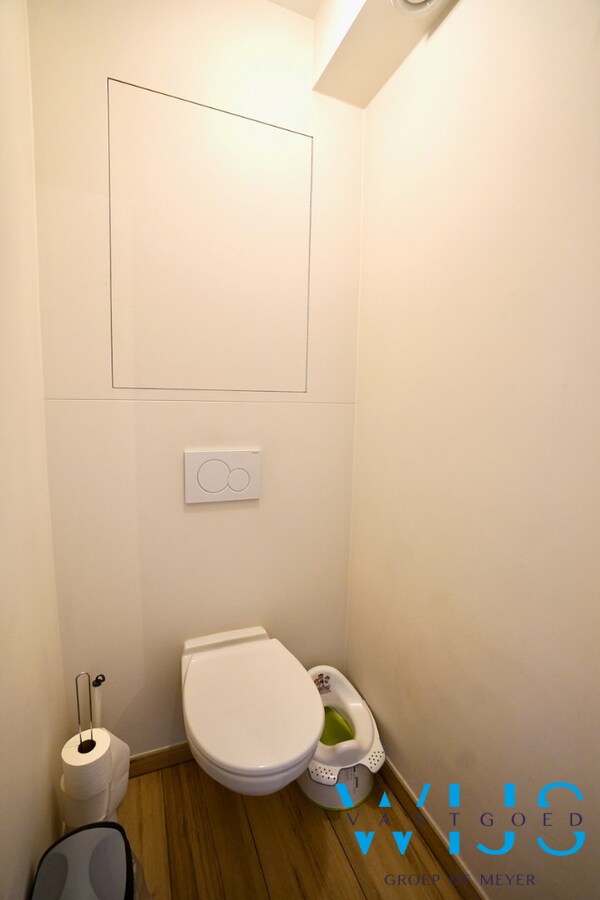 Instapklaar &amp; gezellig appartement met zonneterras te ERTVELDE ! 