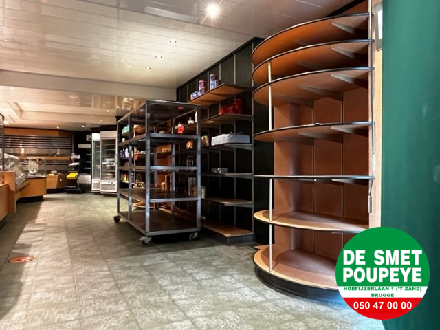 Handelsruimte met opslagplaats 