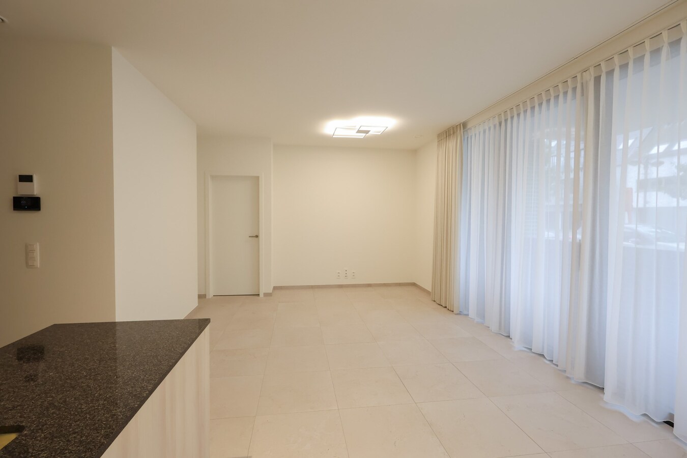 Nieuwbouw appartement met 1 slaapkamer te huur op jaarbasis 