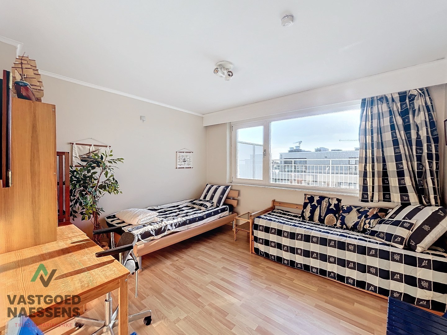 MAGNIFIQUE PENTHOUSE - 2 CHAMBRES - GRANDE TERRASSE - VUE SUR MER - PARKING 