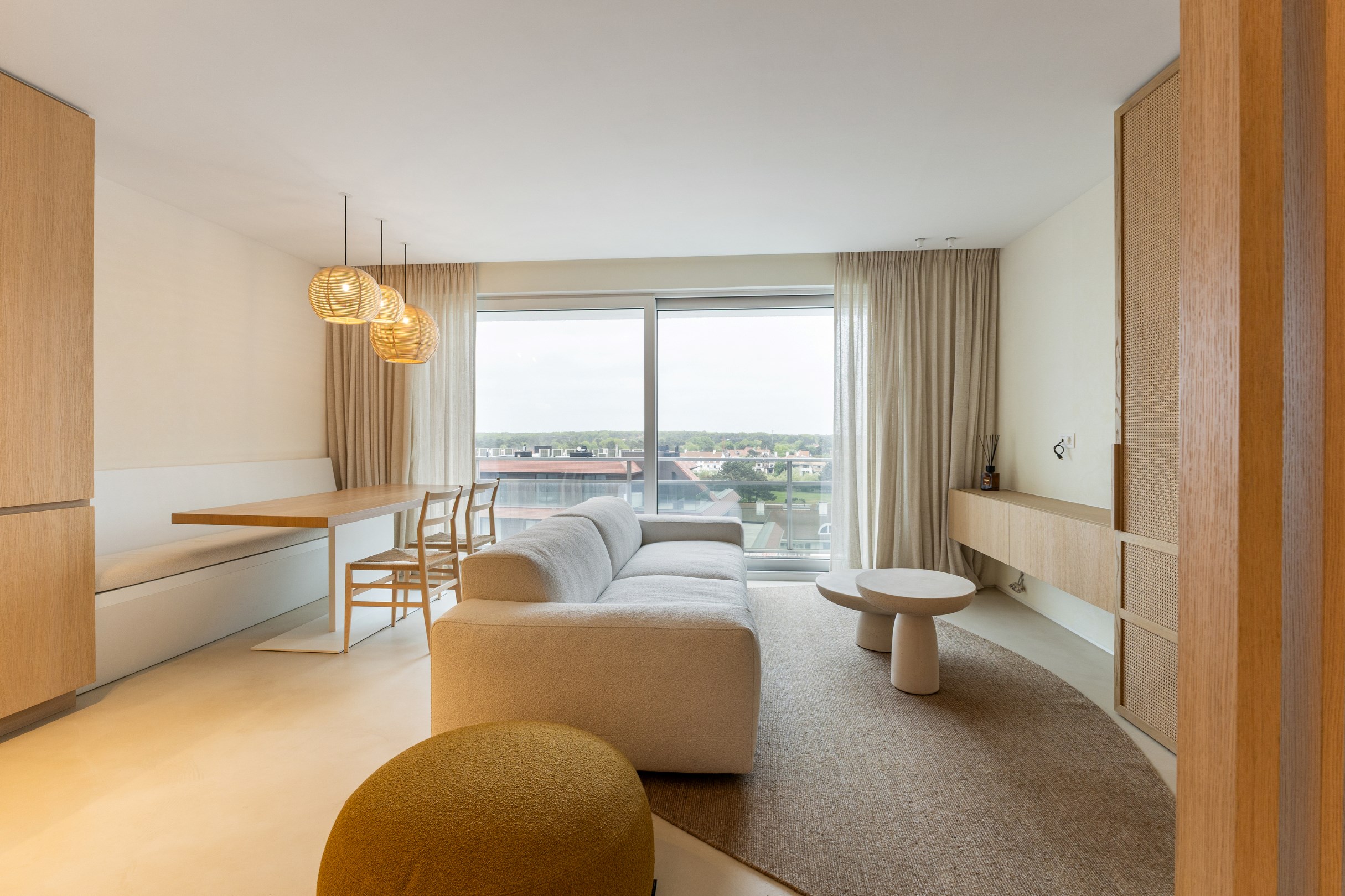 Charmant en instapklaar appartement te koop in Knokke op een toplocatie nabij de zeedijk, Kustlaan en Place m’as-tu vu. 