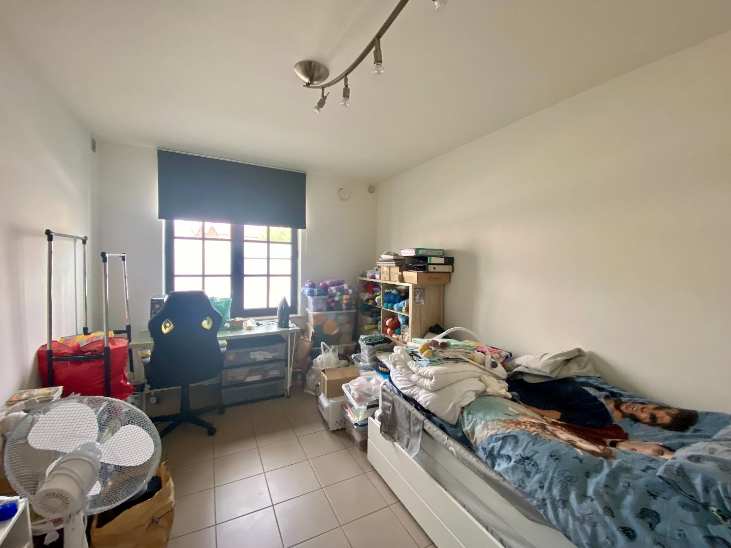 Gelijkvloers appartement met 2 slaapkamers, garage en groot terras op centrale ligging! 