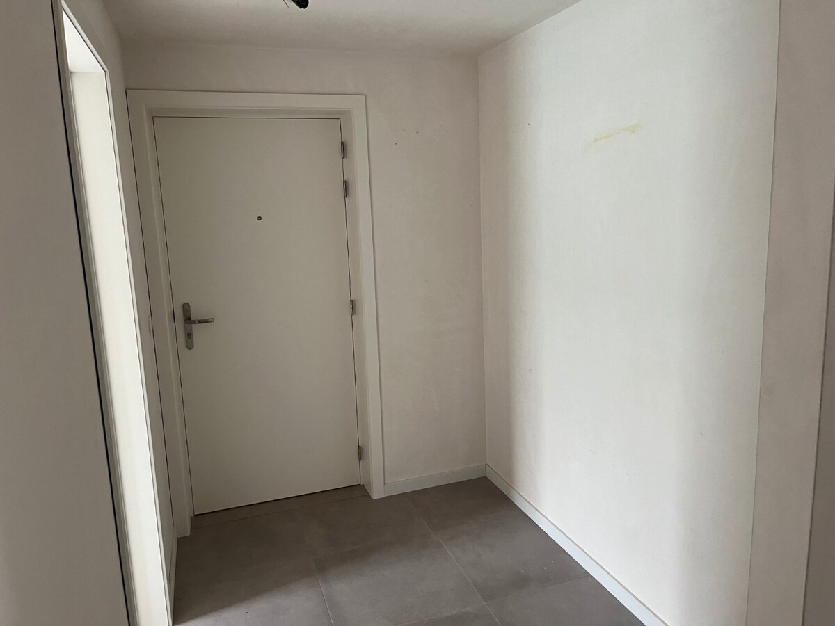 Ruim 2 slpk-appartement incl. staanplaats en kelderberging. 