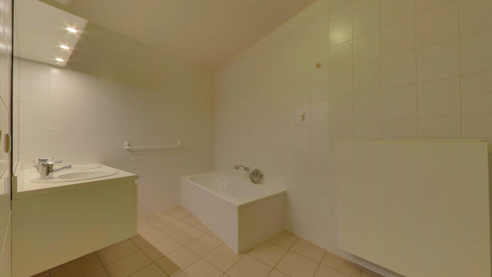 Ruim appartement met 3 slaapkamers 