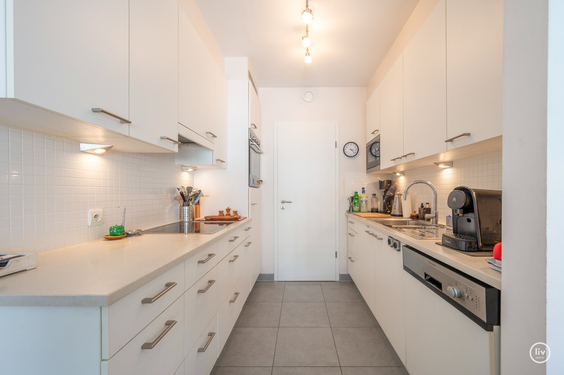 Instapklaar  2-slaapkamerappartement op een centrale ligging te Bayauxlaan in Knokke. 