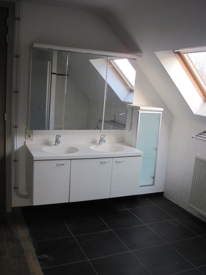 Ruim, landelijk wonen in t groene Melsen. 