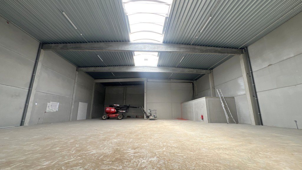 Nieuwbouw magazijnen te huur in Durmakker te Evergem