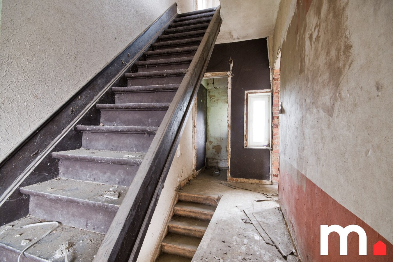 Woning te Kuurne met 173m² bewoonbare oppervlakte op Toplocatie met eventueel mogelijkheid tot handelspand! 