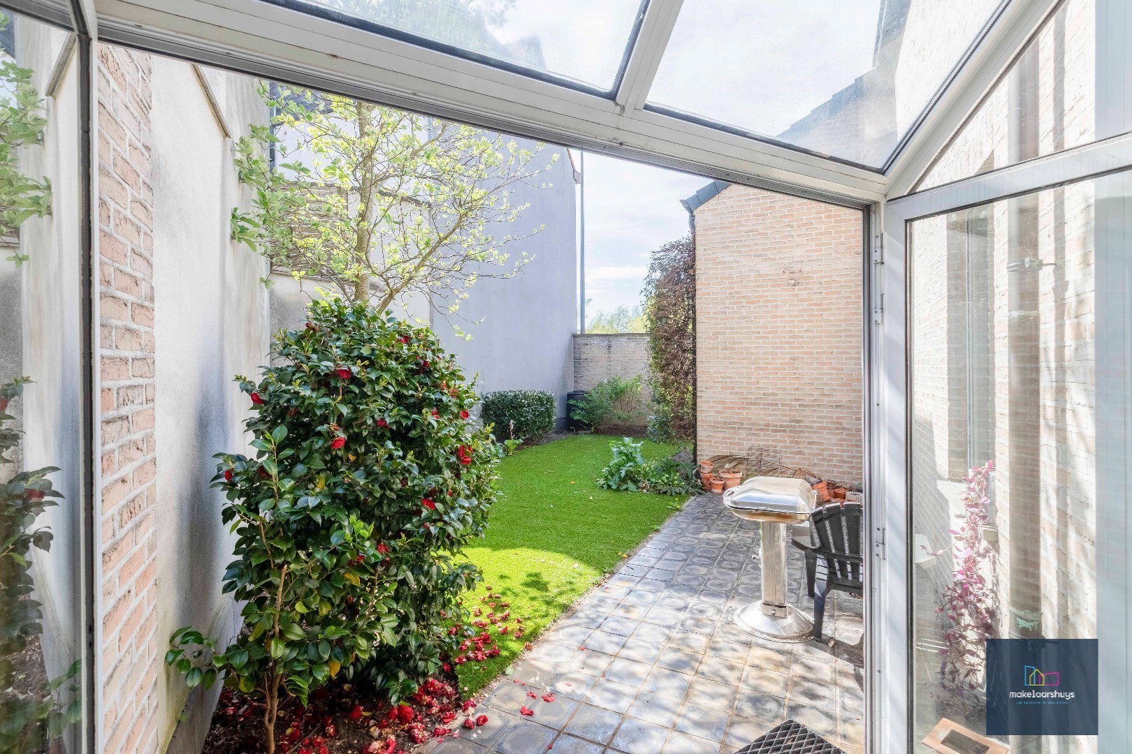 VERHUURD Co-housing : Ruime woning met tuin en dubbele garage in Gent 