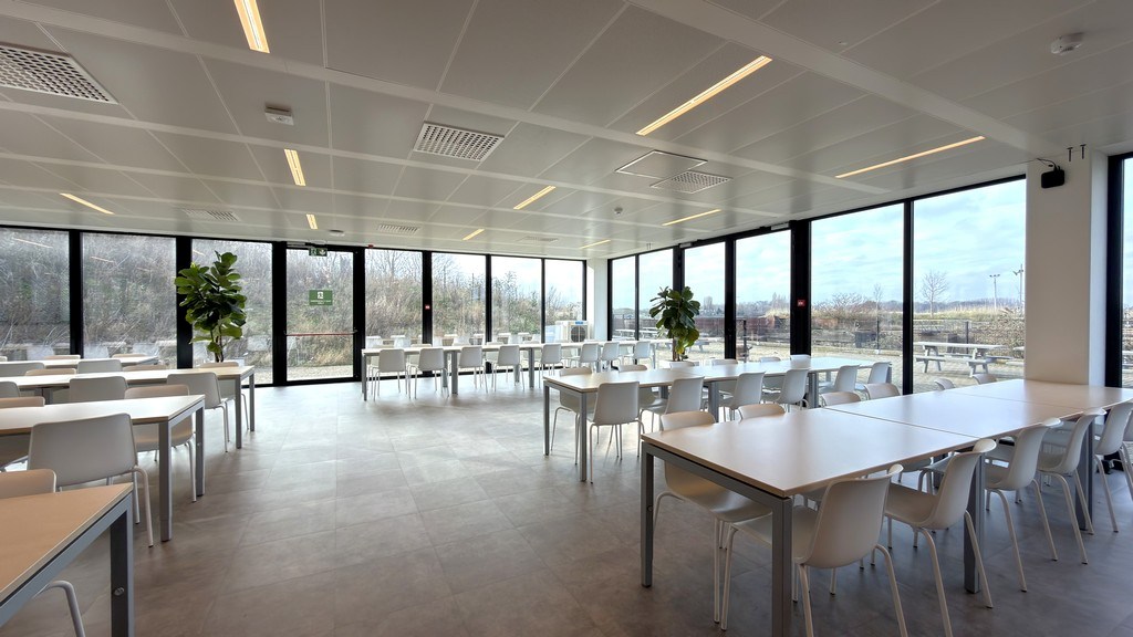 Duurzame kantoren te huur in industriezone te Hoboken